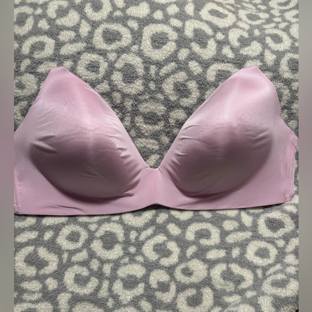SKIMS Light Pink Wireless Triangle Bra - Picture 2 of 5